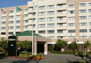 Radisson Sea Tac - Full service hotel located directly across the street from Sea-Tac Airport.  Recently renovated, all rooms have wi-fi, cable color TV, King or 2 twin beds....