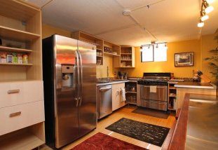 Pure Space - This property offers a bold and cozy of living space that spans two floors with accommodations for large groups. You'll find no shortage of bars and restaurants to serve cravings of any nature!